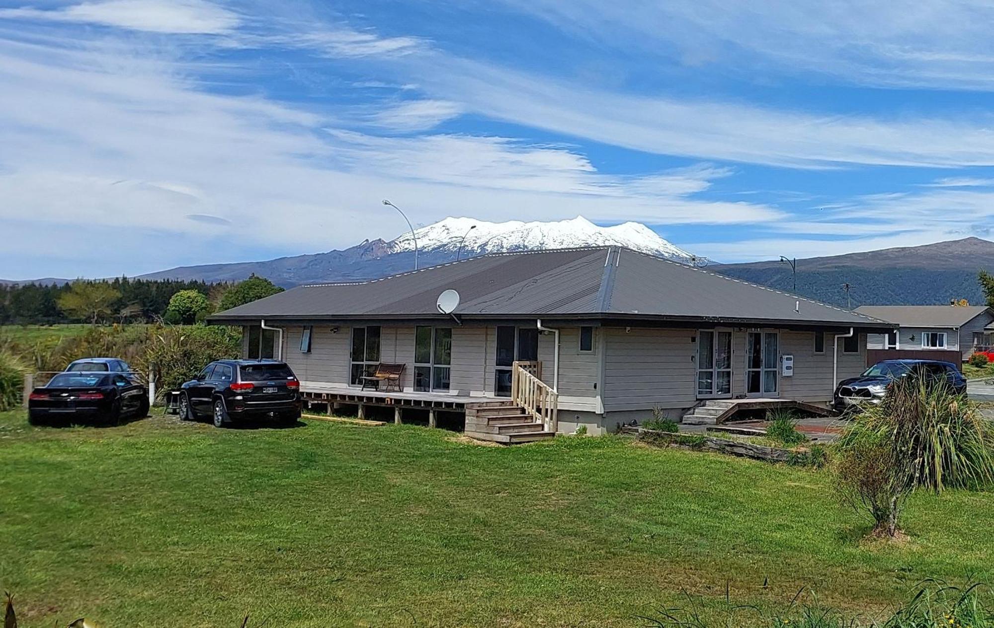 Tongariro Estate Appartement National Park Buitenkant foto